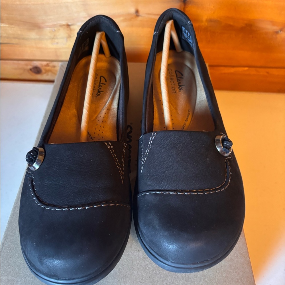 Clarks Black Nubuck 8 Carleigh Lulin Loafers